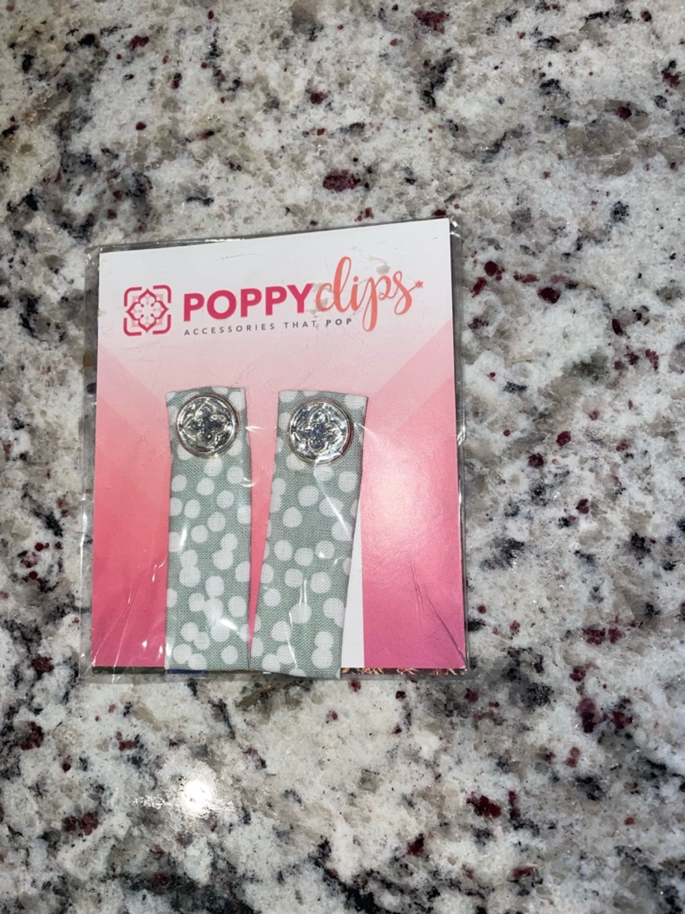 Poppy magnet clips for style